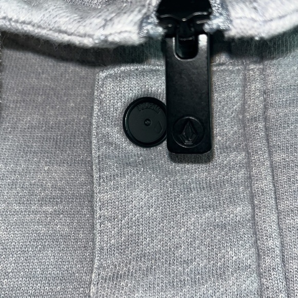 Volcom Navy Paint & Gray Color Block Pullover Hoodie - Men 3/4 snap and zippered - Picture 6 of 12